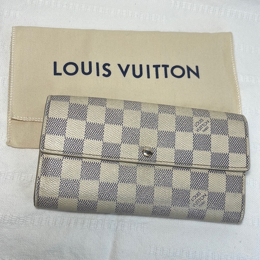 AUTHENTIC LV damier azur wallet (Sarah) - Picture 1 of 12